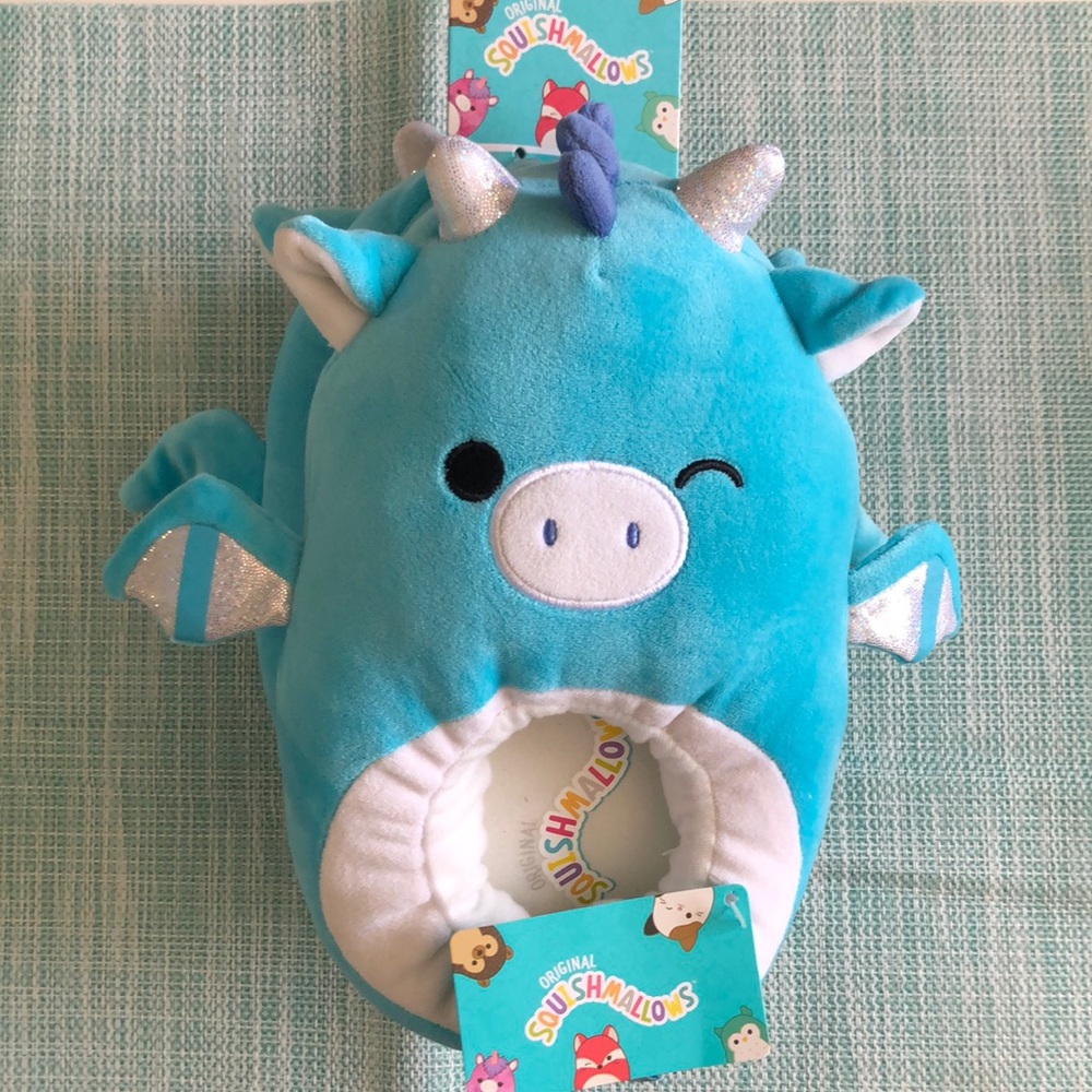 NWT Squishmallows Fluffy Slippers -Children Sz 2-3